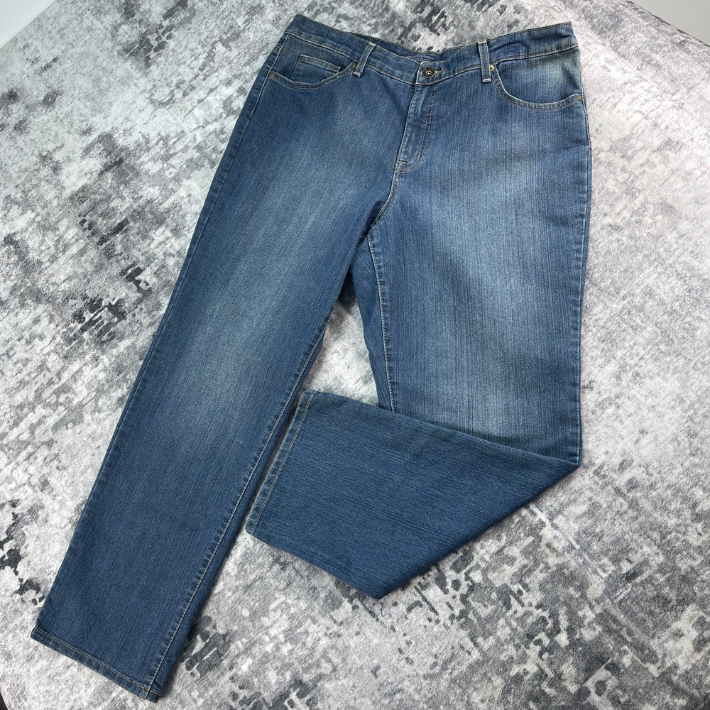 Bandolino Women's Size 16 Regular Fit Straight‎ Leg Blue Denim Jeans Comfort